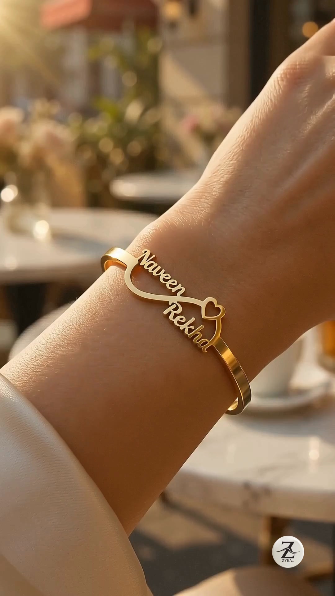 Zyka Store Facebook ad: Apne Pyaar Ko Pehnaiye Ye Bracelet