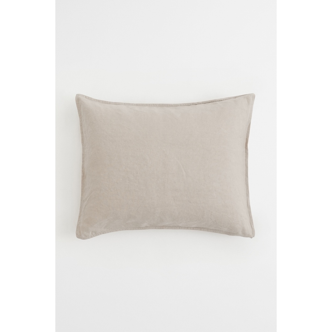 H&M HOME Facebook ad