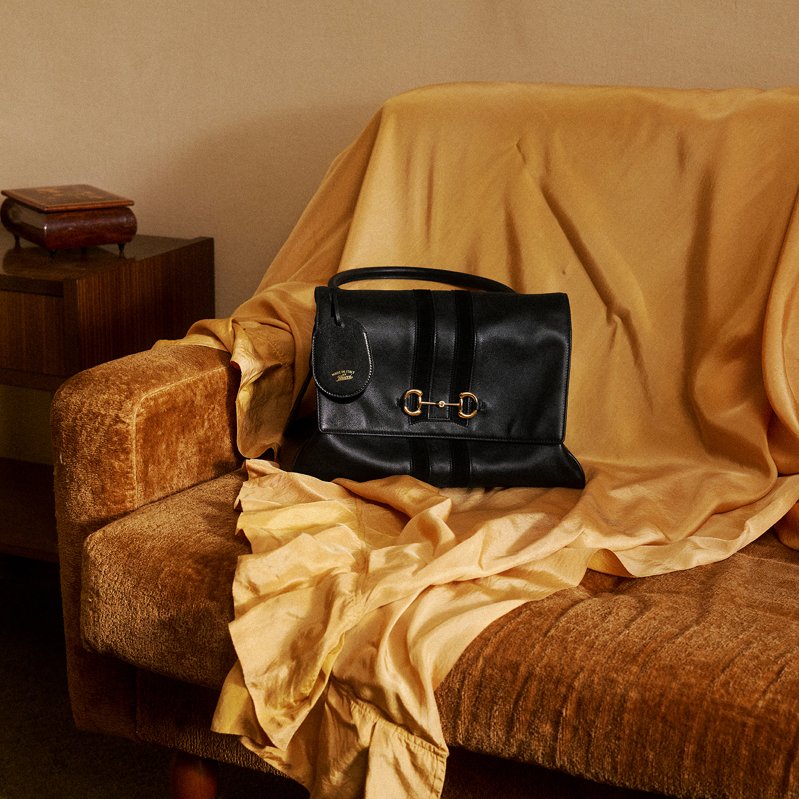 Gucci Facebook ad