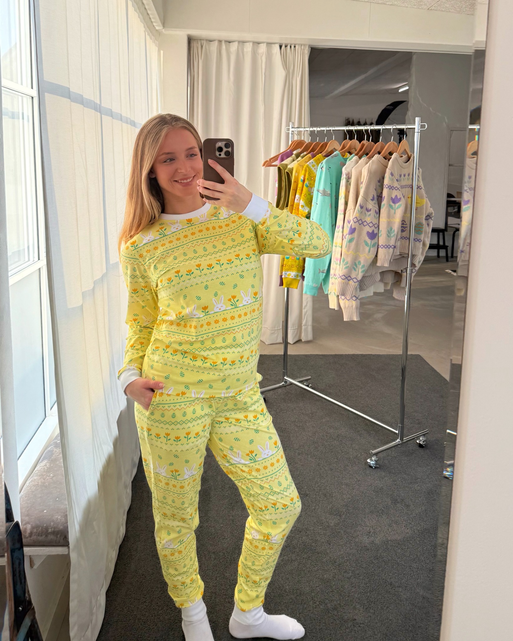 Julesweaters.dk Facebook ad: Fra Jule-Sweaters til Happy Seasons