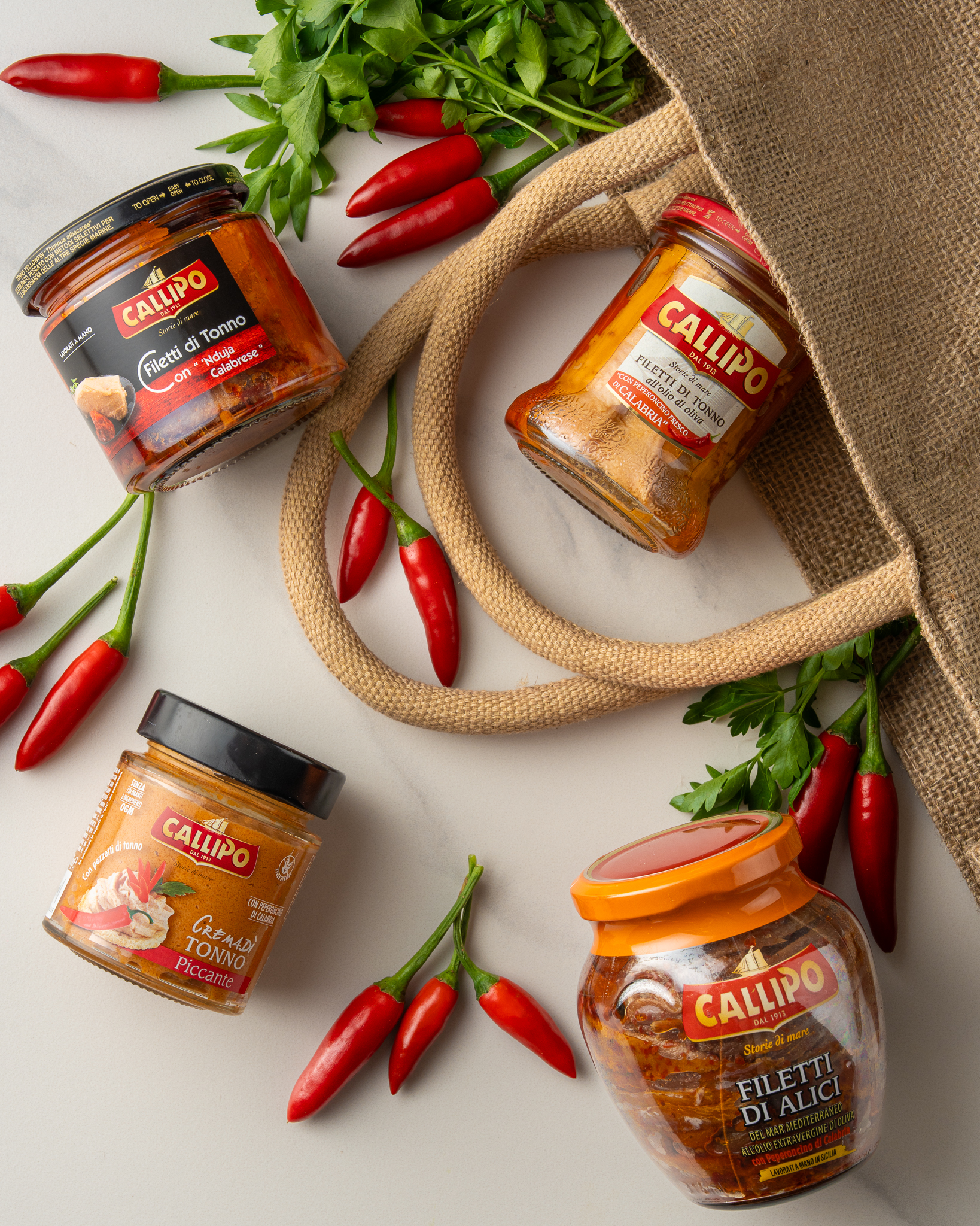 Tonno Callipo Facebook ad: Il carattere del peperoncino di Calabria racchiuso in…
