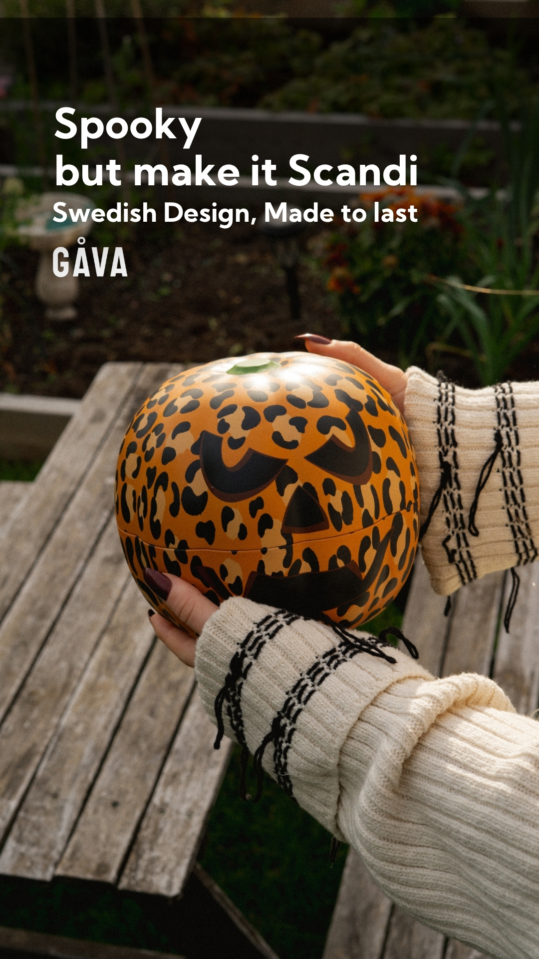 Gavagifting Facebook ad: Halloween Decor, Made to Keep