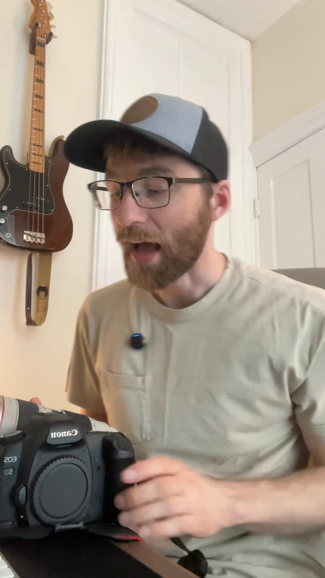 Adorama Facebook ad: Sell Your Used Gear to Adorama.