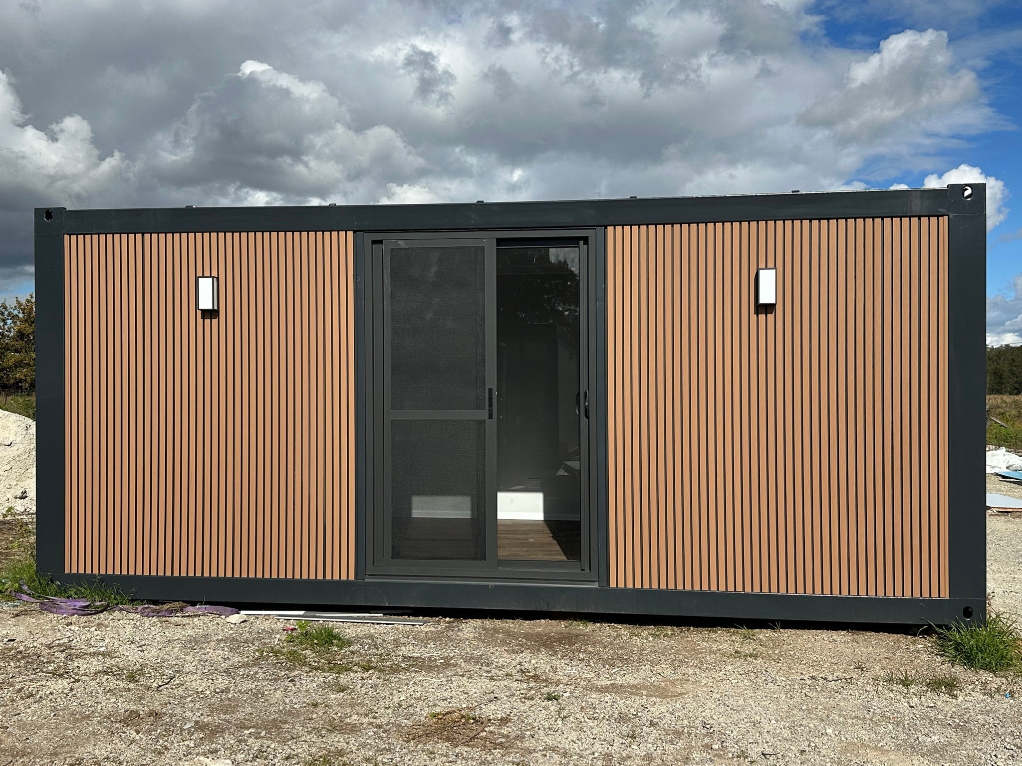 Serwan Alqassab Facebook ad: 3x6 m Granny Flat, Studio