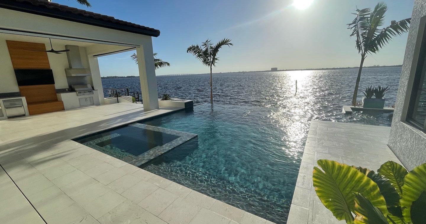 Custom Pools by Design Facebook ad