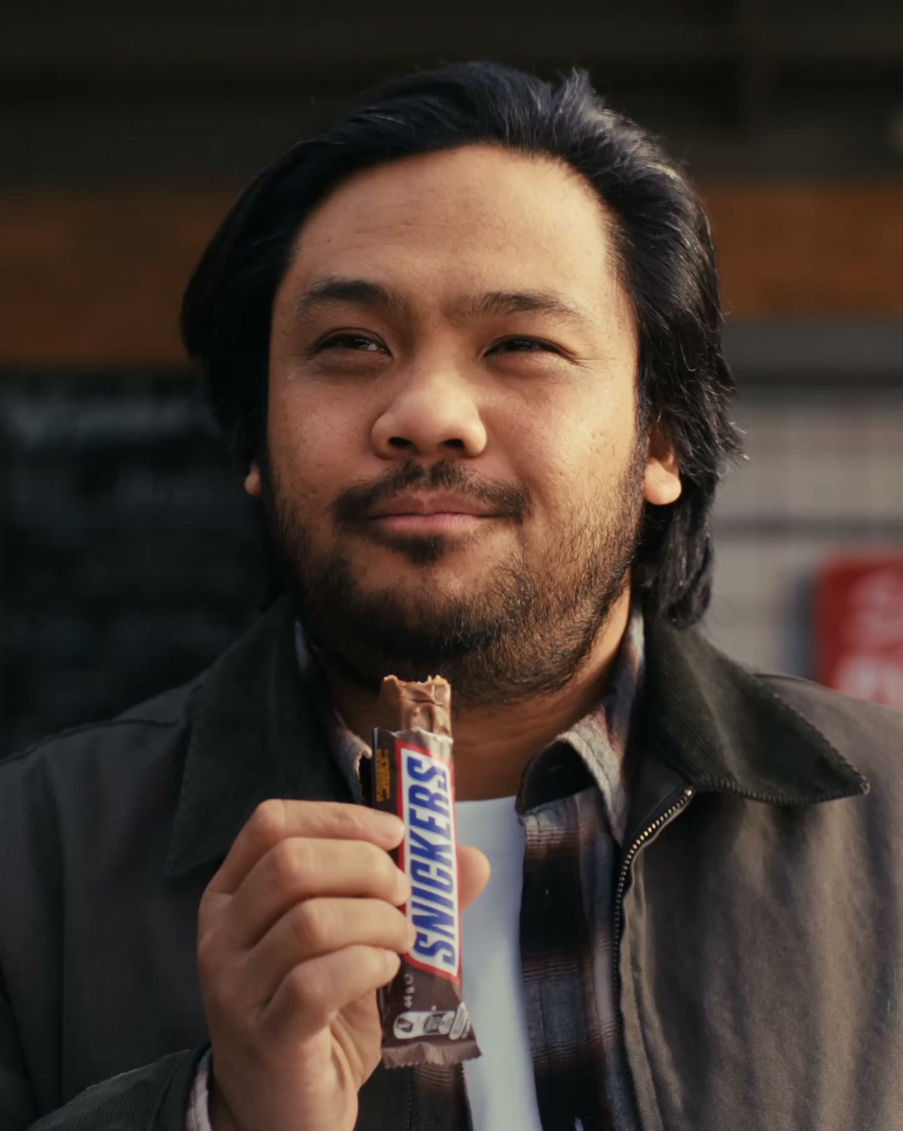 SNICKERS Australia Facebook ad: Don’t let hunger throw you off your game.