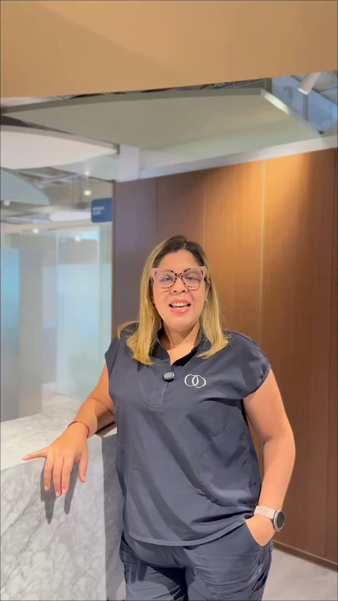 Dermatricia Clinica Facebook ad: ¿Te dijeron que con una sola sesión de…