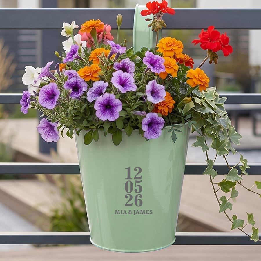 Personalised Gifts Shop Facebook ad