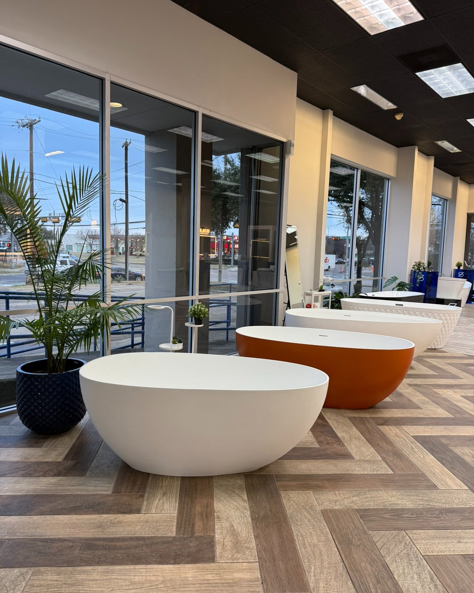ZJ Seewin Facebook ad: Plano Acylic Bathtub Soaking Tub bathroom remodel supply