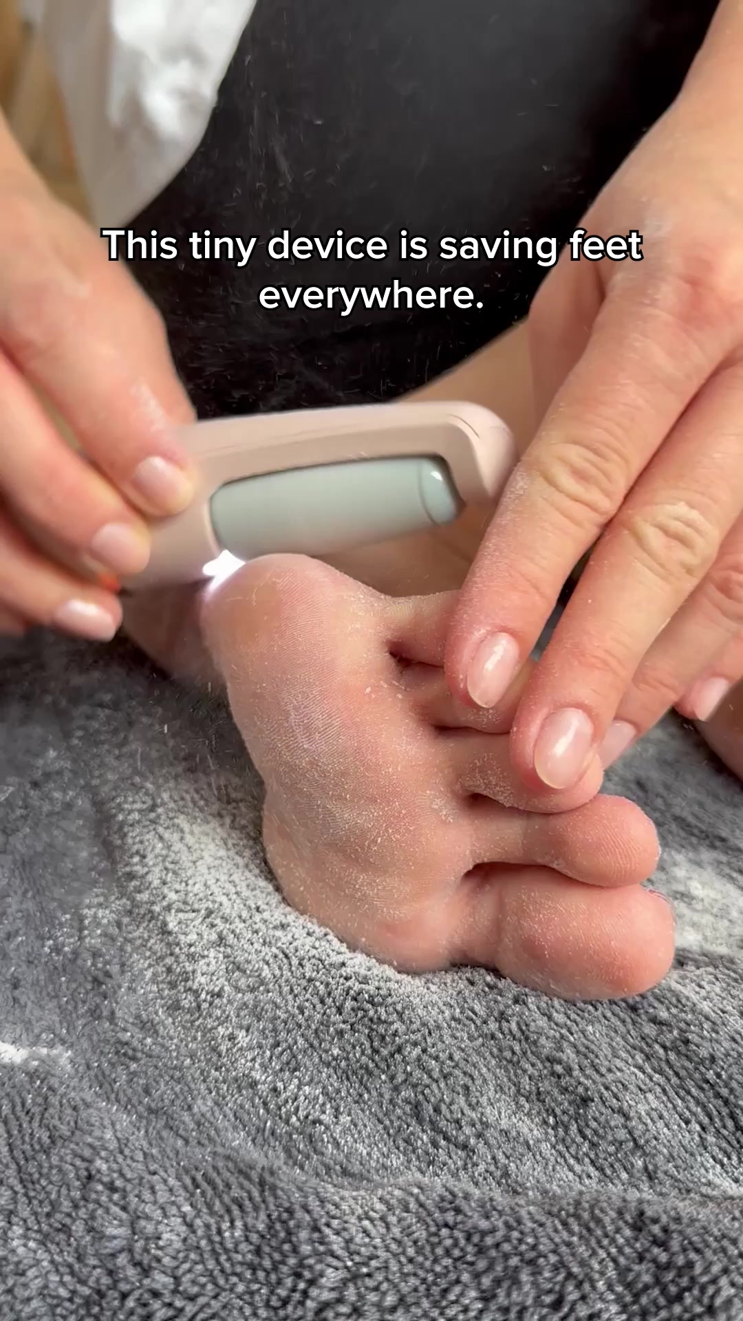 Nuvé Facebook ad: Smooth feet. In minutes. Guaranteed.