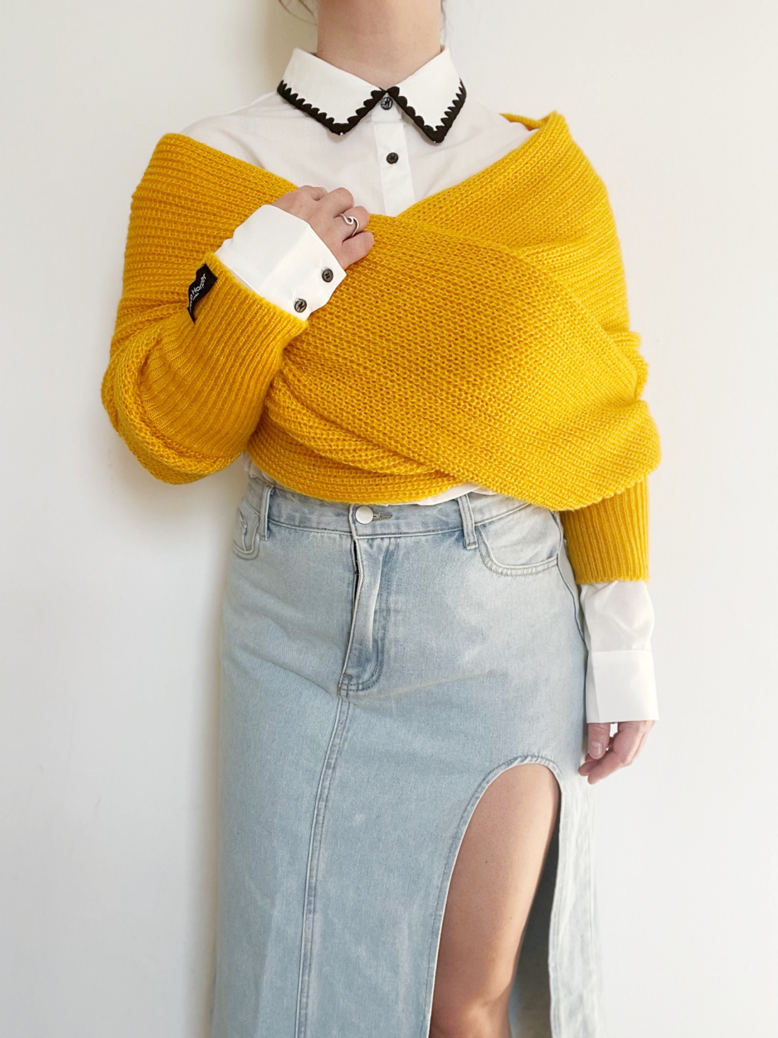 Freya Harper Facebook ad: Feels like a hug. Looks like a layer.