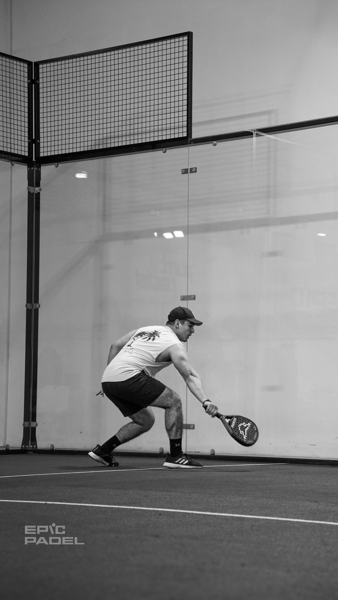 Epic Padel CR Facebook ad: En Epic Padel no solo venís a jugar…