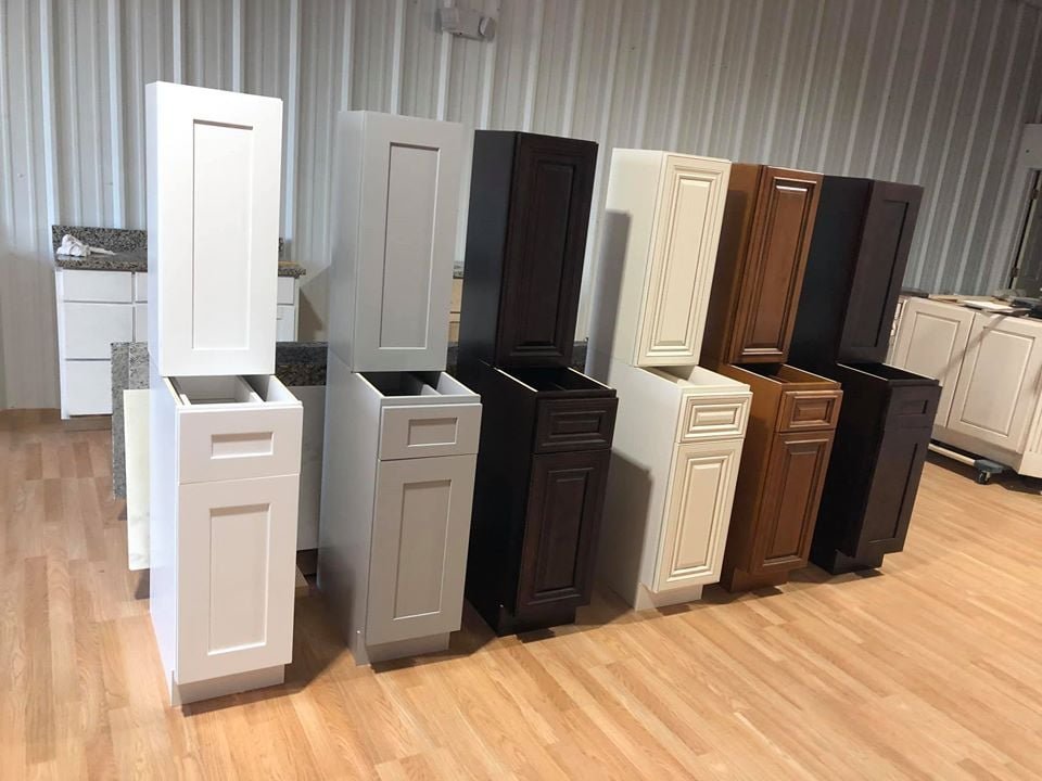 Nicole Dosa Facebook ad: AFFORDABLE KITCHEN CABINETS