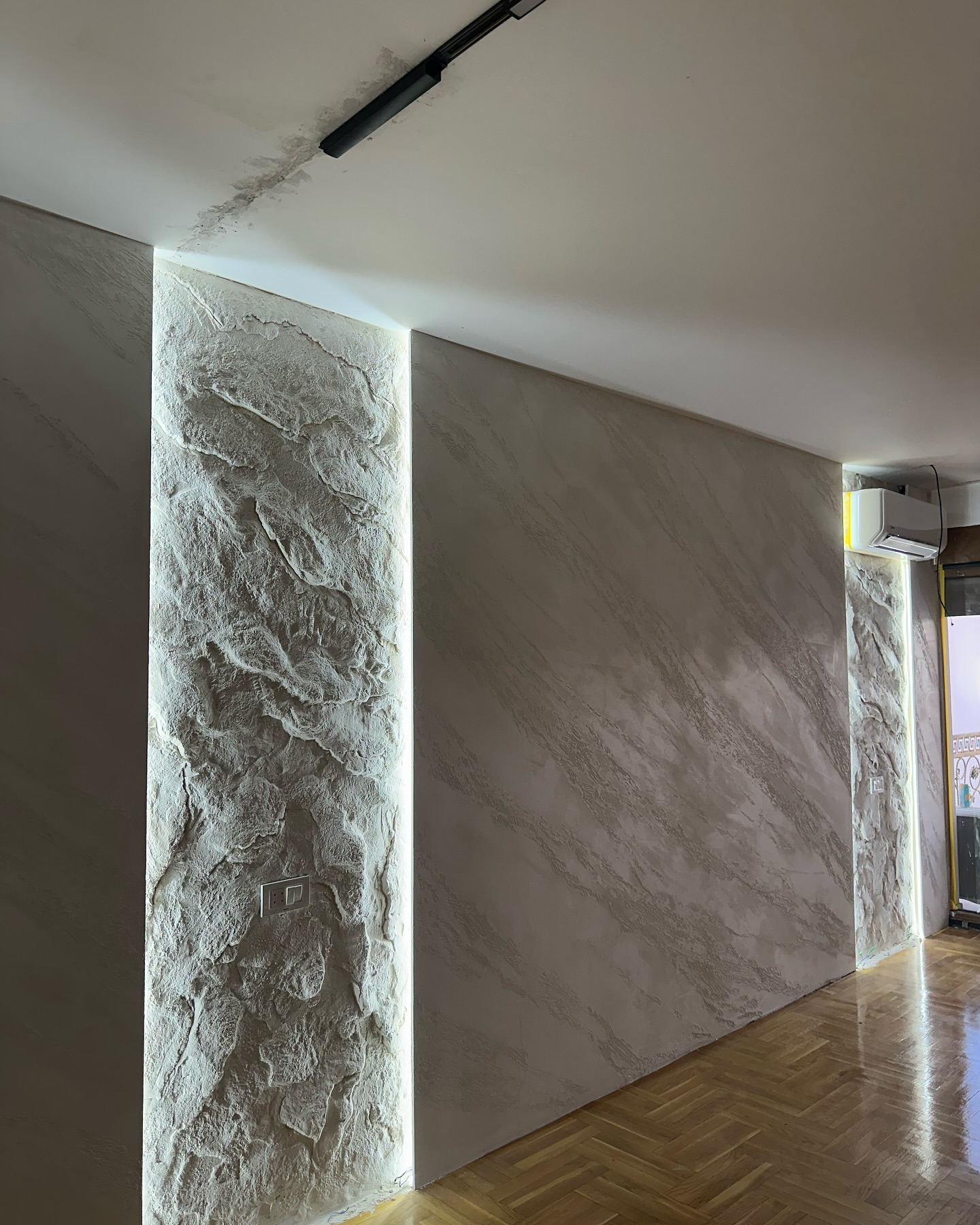 Rivedil_kosova_finishes Facebook ad: Stone Effect & Luna Effect