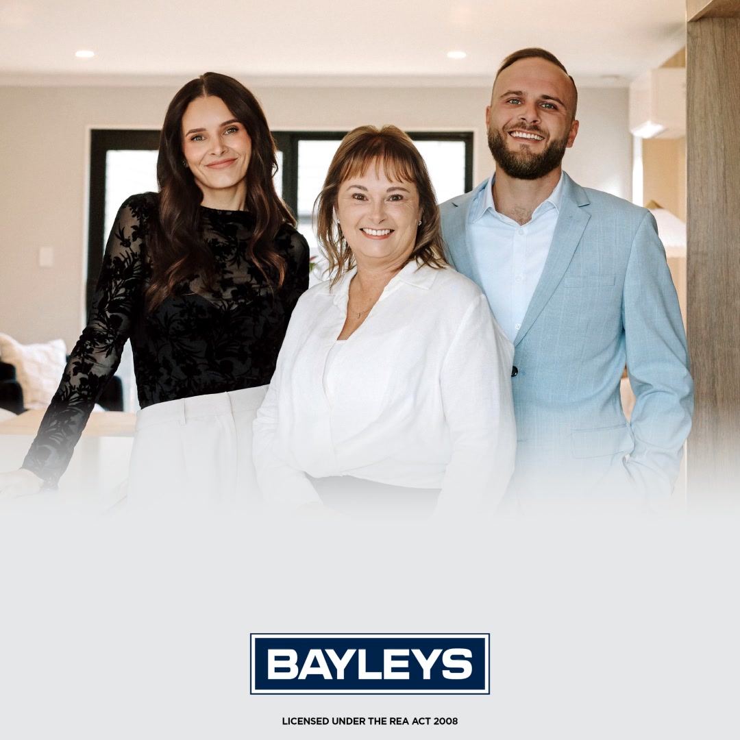 Team Treloar- Bayleys Real Estate Hamilton Facebook ad: Thinking of selling? Talk to Team Treloar