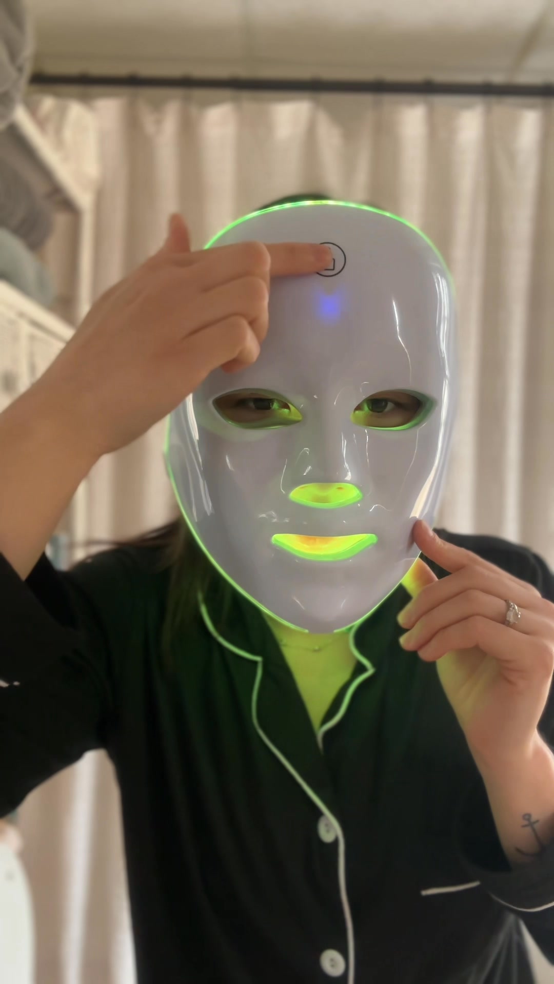 True Beauty Glow Facebook ad from Dec 20, 2025