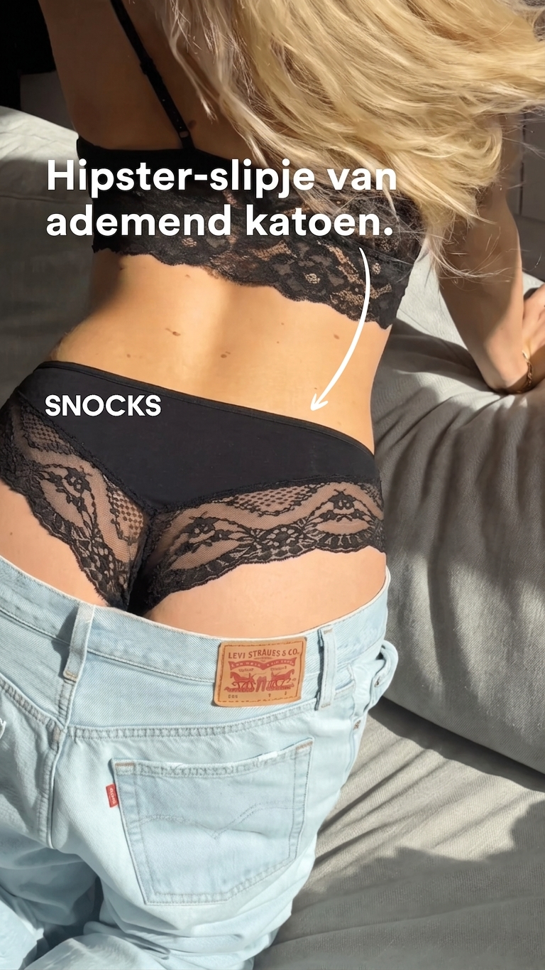 Snocks Facebook ad: Onze Hipsterslips met sexy, maar simpele kanten details Nu…