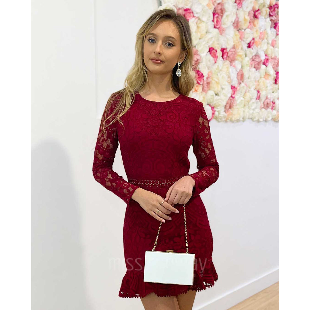 Miss Runway Boutique Facebook ad: Look like a million bucks in our stunning…
