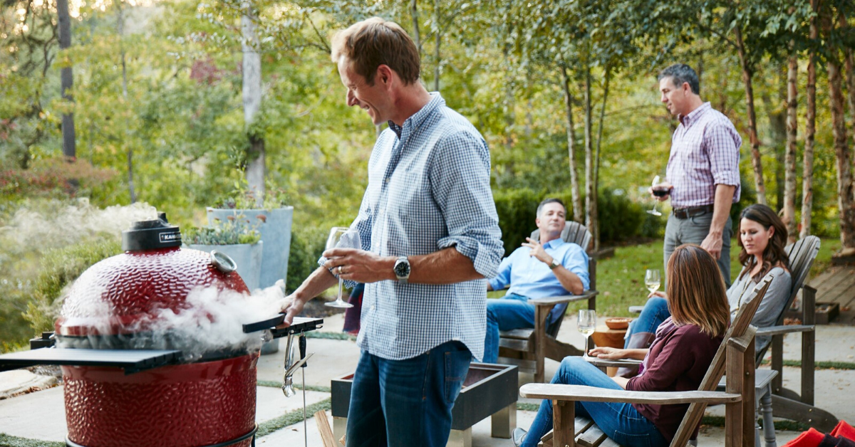 Atlanta Grill Company Facebook ad: In Stock + Free Shipping!