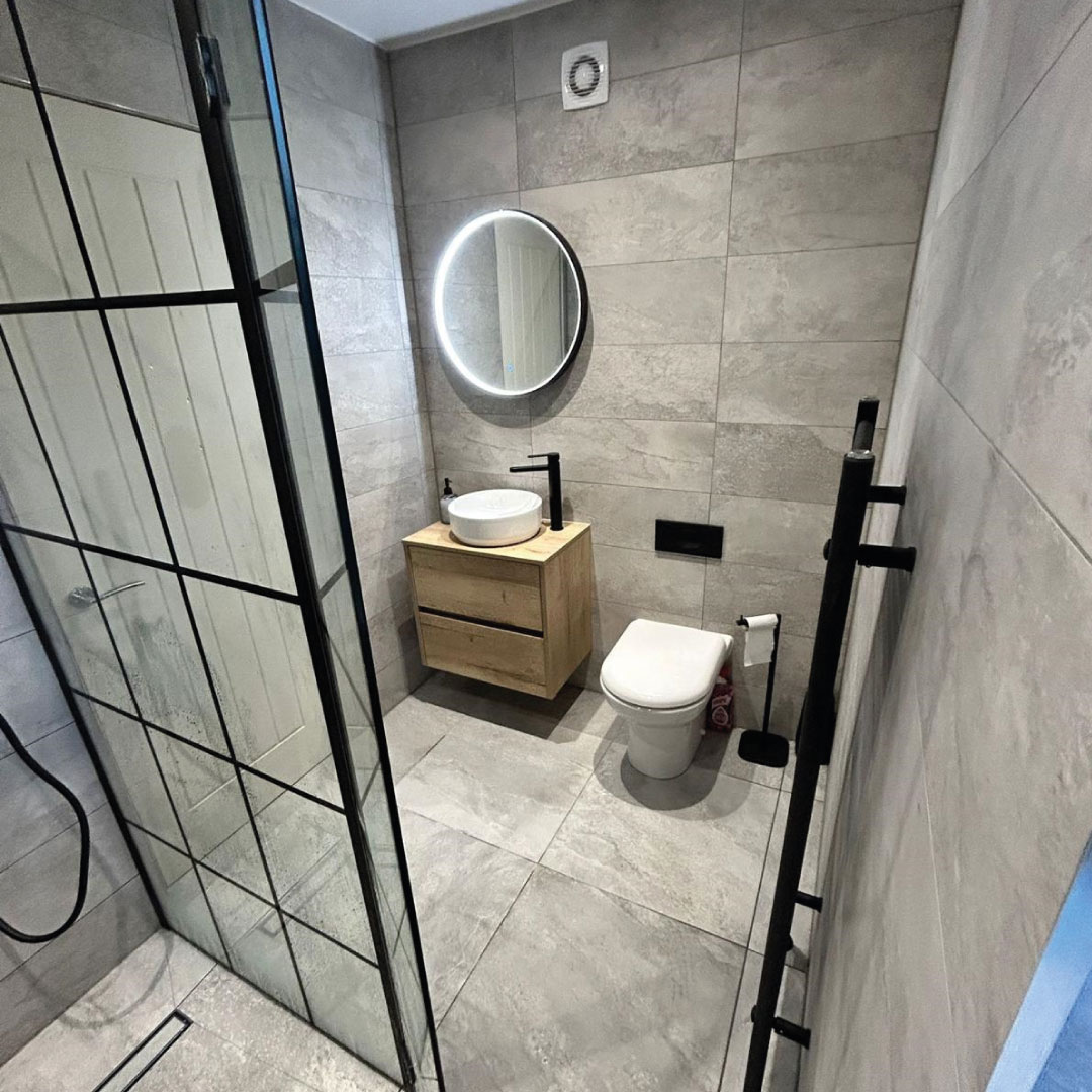 JT Bathrooms & Kitchens Facebook ad: Planning your dream bathroom?