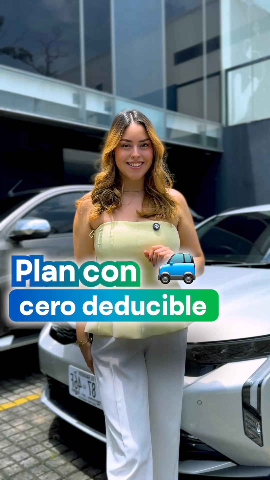 ASESUISA Facebook ad: Contrata tu Seguro de Auto Full Extras Advanced