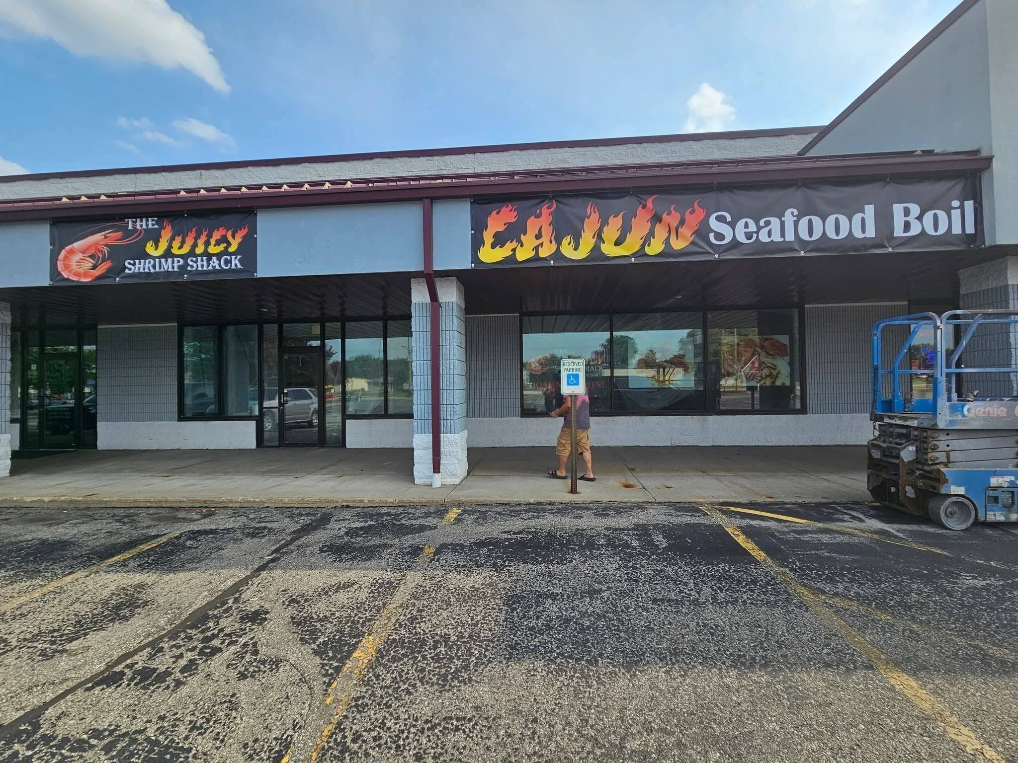 Juicy Shrimp Shack WI Facebook ad: JUICY SHRIMP SHACK (Appleton WI)