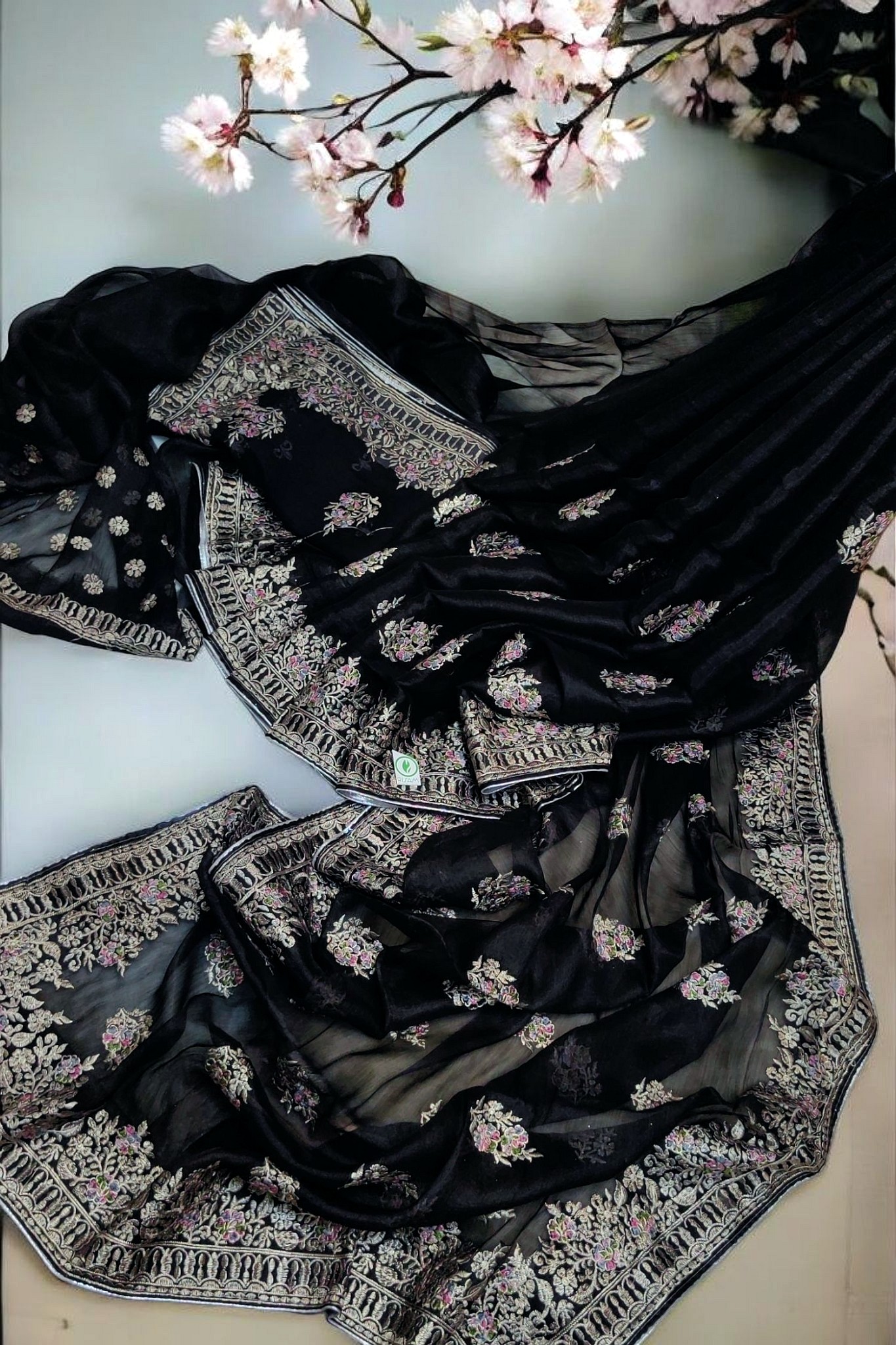 Risam Fashion - রিসাম ফ্যাশন Facebook ad: স্ক্রীনশট নিয়ে নিয়ে গ্যালারি ভরে রাখি কবে যে…