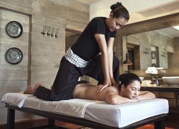 Lotus Blossom Day Spa Facebook ad: We Kung Fu Your Body