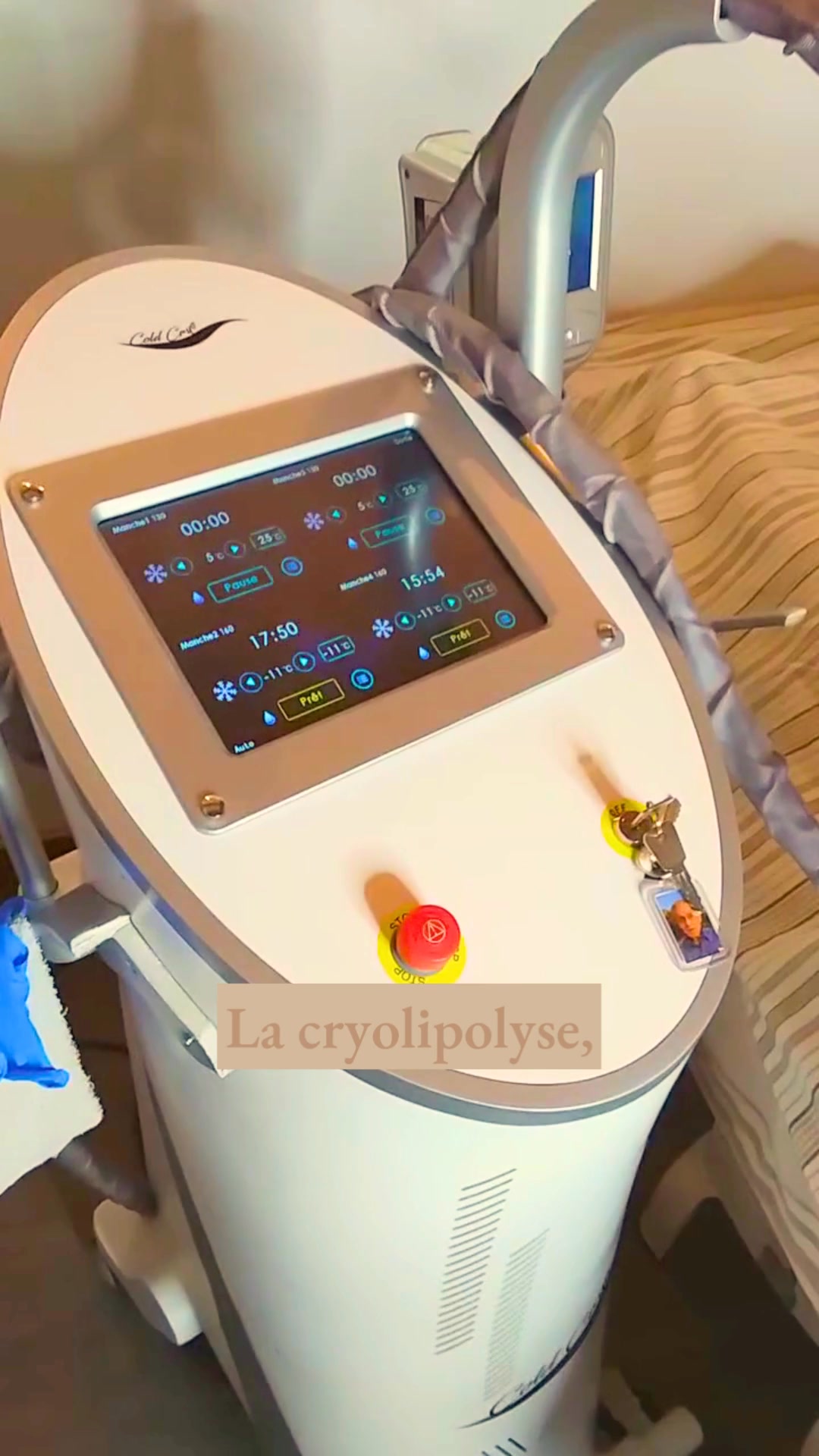 Mass'eau' Cryolipo Facebook ad: 43% Rabais - Dites adieu aux Bourrelets Tenaces!