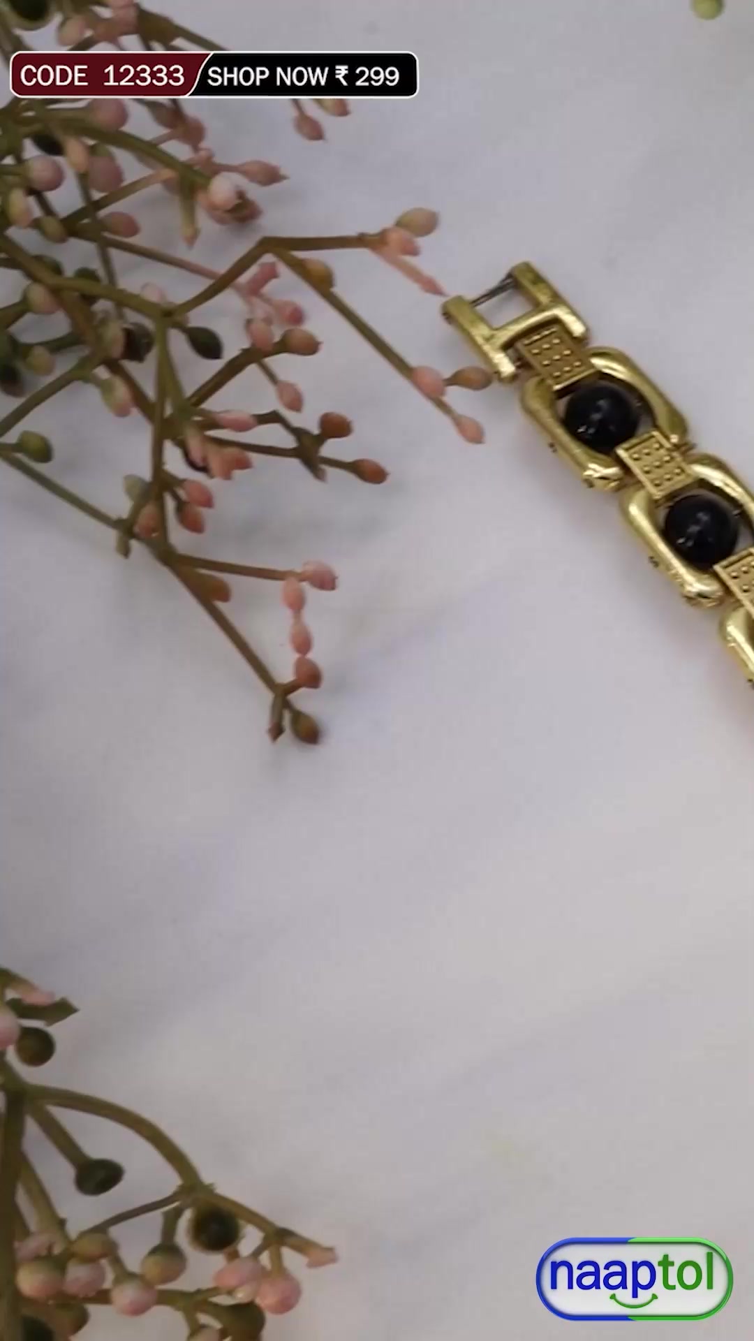 Apparel & Accessories De Facebook ad: OFFER!OFFER!OFFER!
