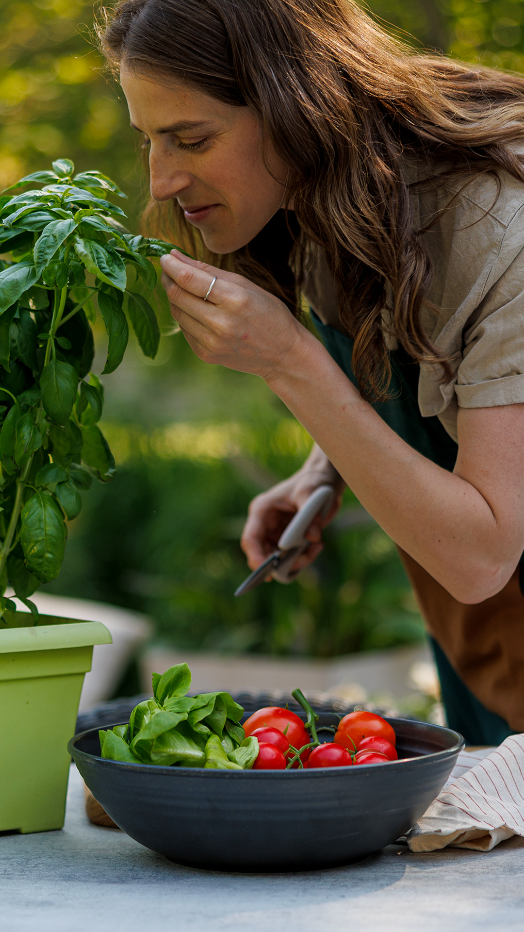 PRO-MIX Gardening Facebook ad from Apr 22, 2026