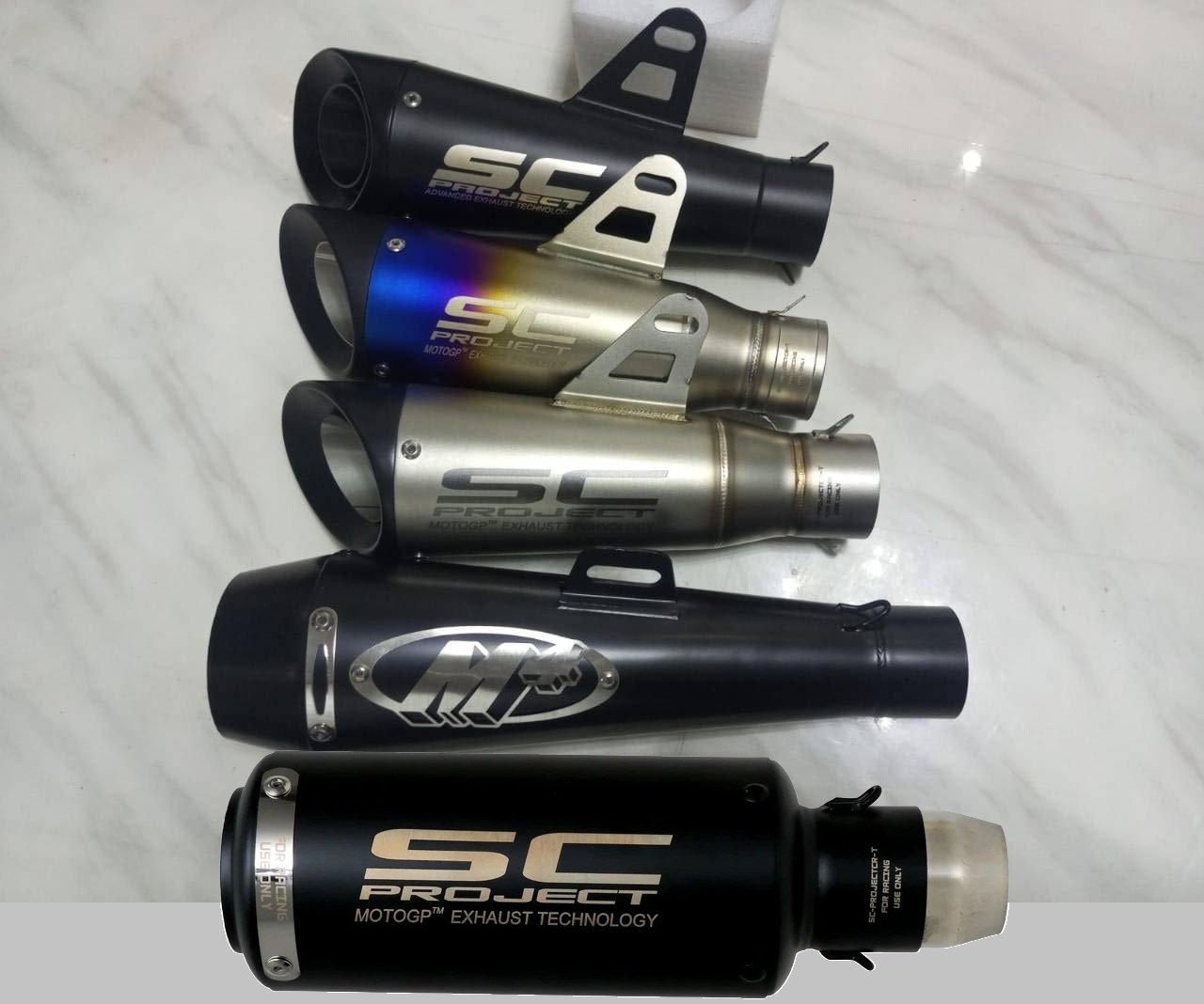 Amine Diapo Facebook ad: accessoires moto