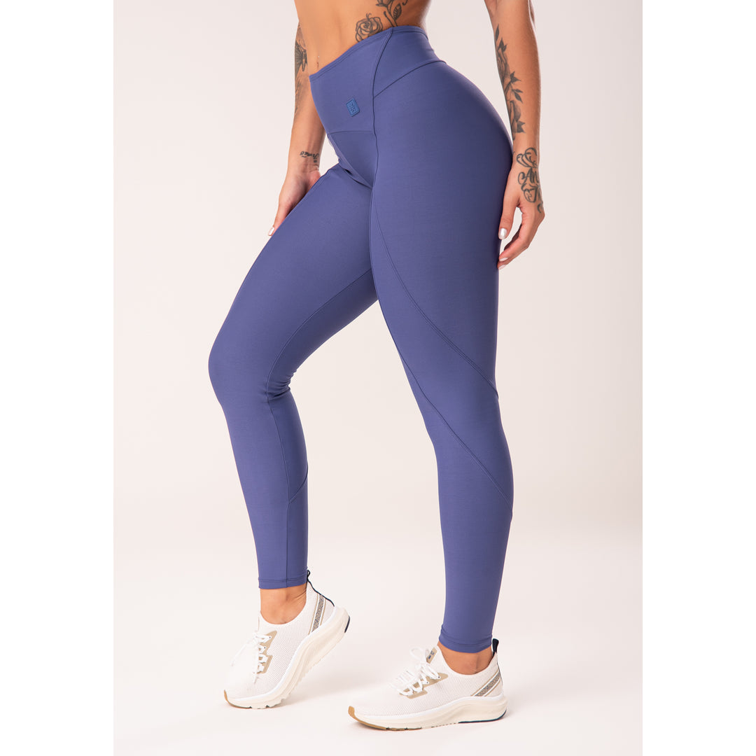 DLK Facebook ad: Peças selecionadas por até 40% OFF na LIQUIDA…