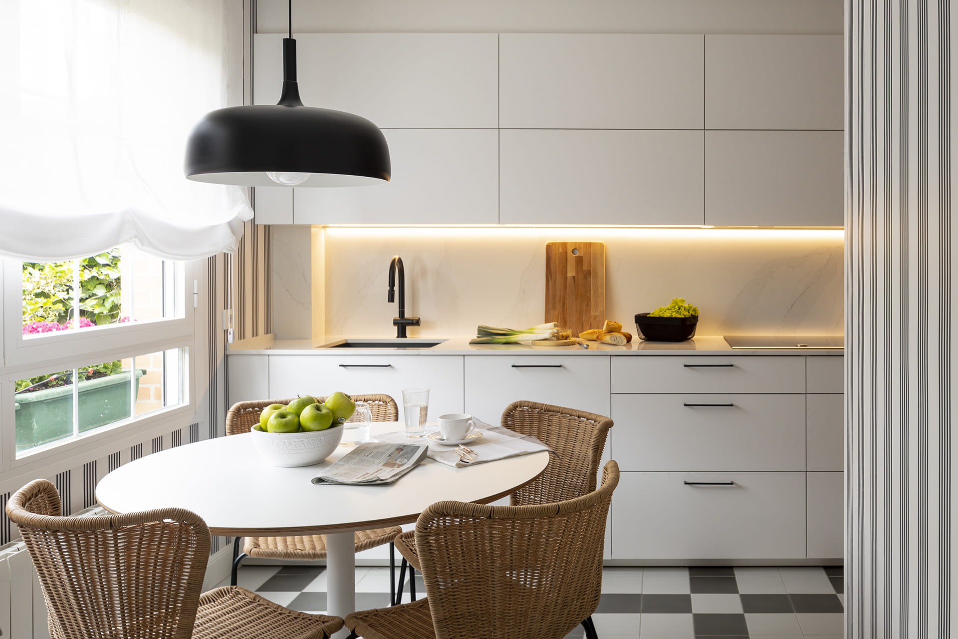 Cocinas Santos Facebook ad: Cocinas con Office de Santos | Santos