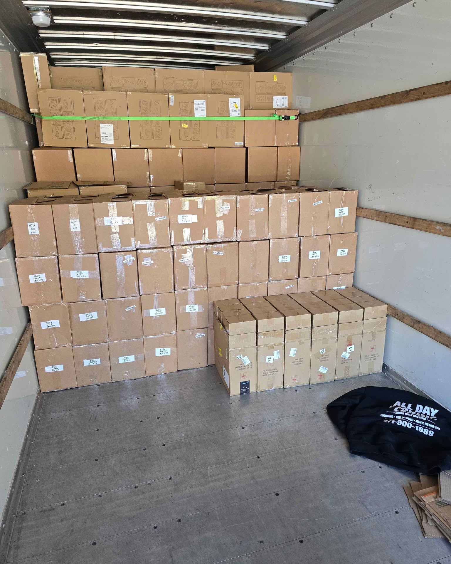 Nakai Orozco Facebook ad: Moving Help - 2 Movers Available (Portland/Vancouver Area)