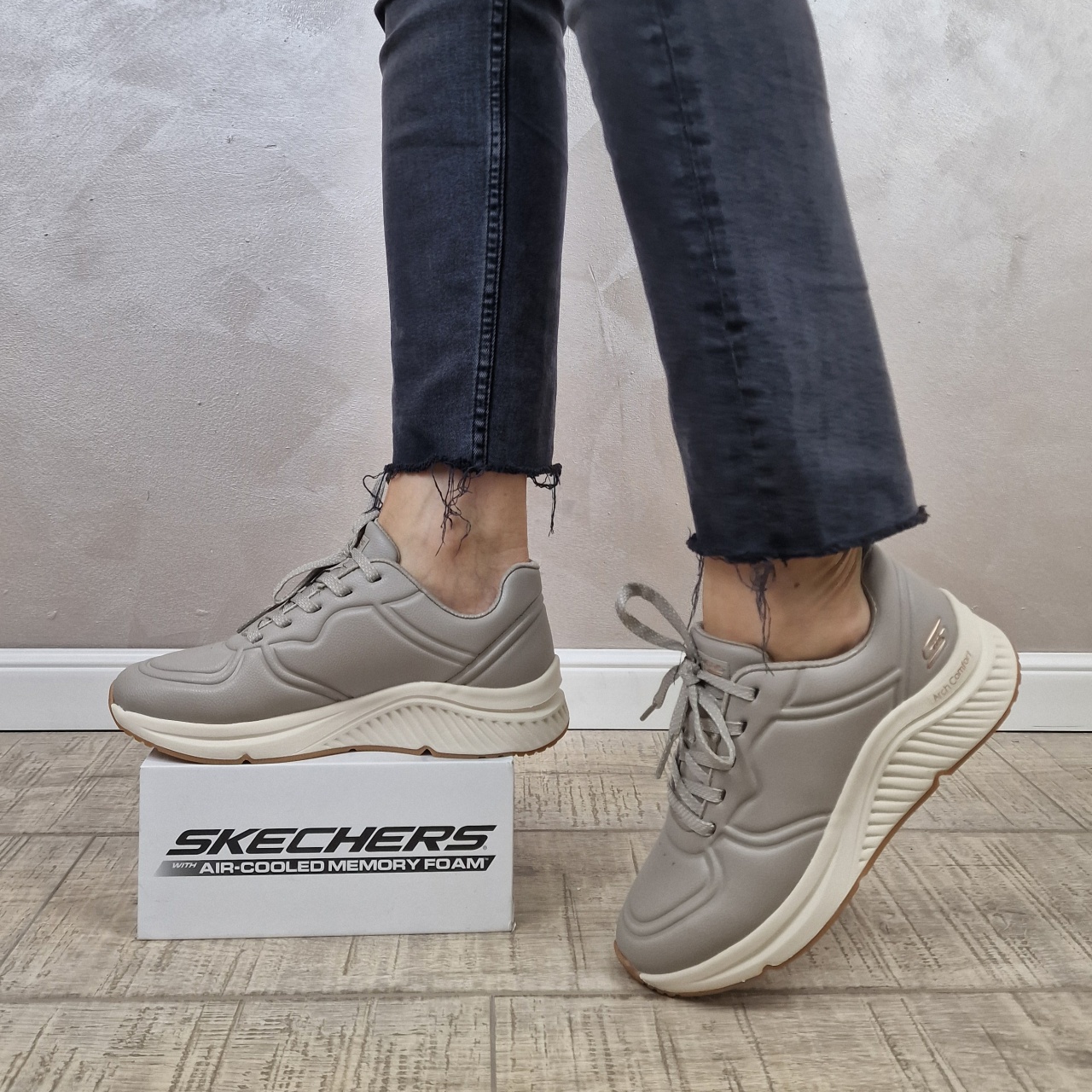Fashion Shoes Facebook ad
