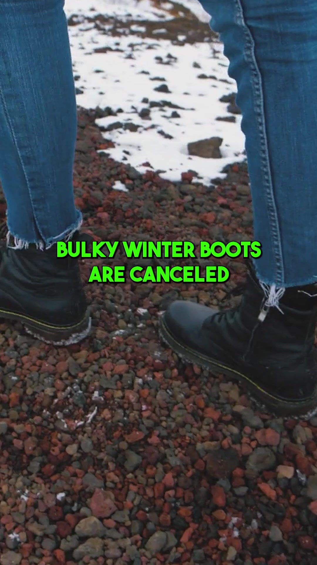 Peak Footwear Facebook ad: Don't miss out on our special 1+1 offer!