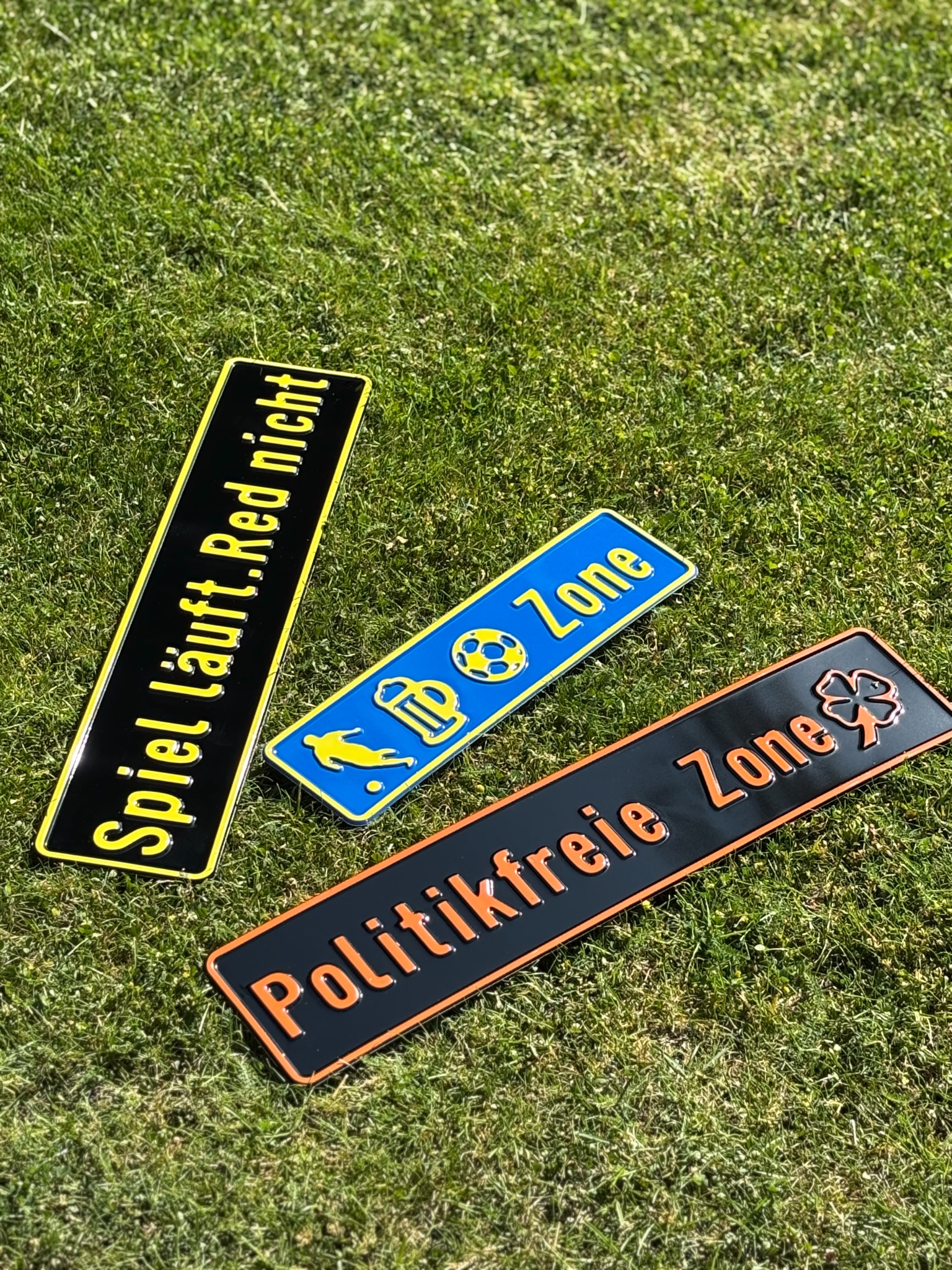 GUTSCHILD Facebook ad: Du suchst ein Geschenk, das nicht in der…