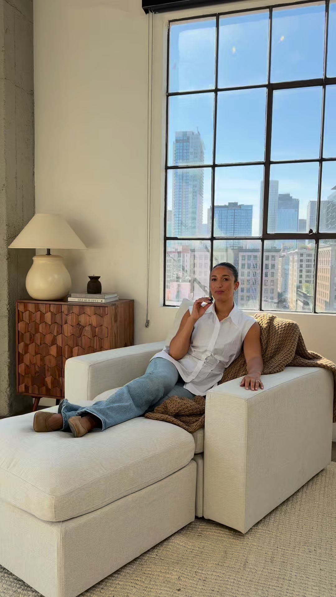 7th Avenue Facebook ad: Big Comfort, Small Footprint