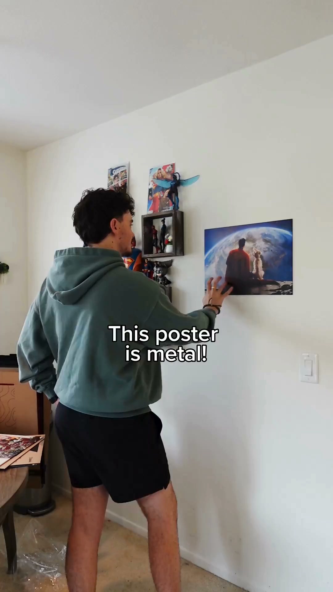Displate Facebook ad: Metal Posters