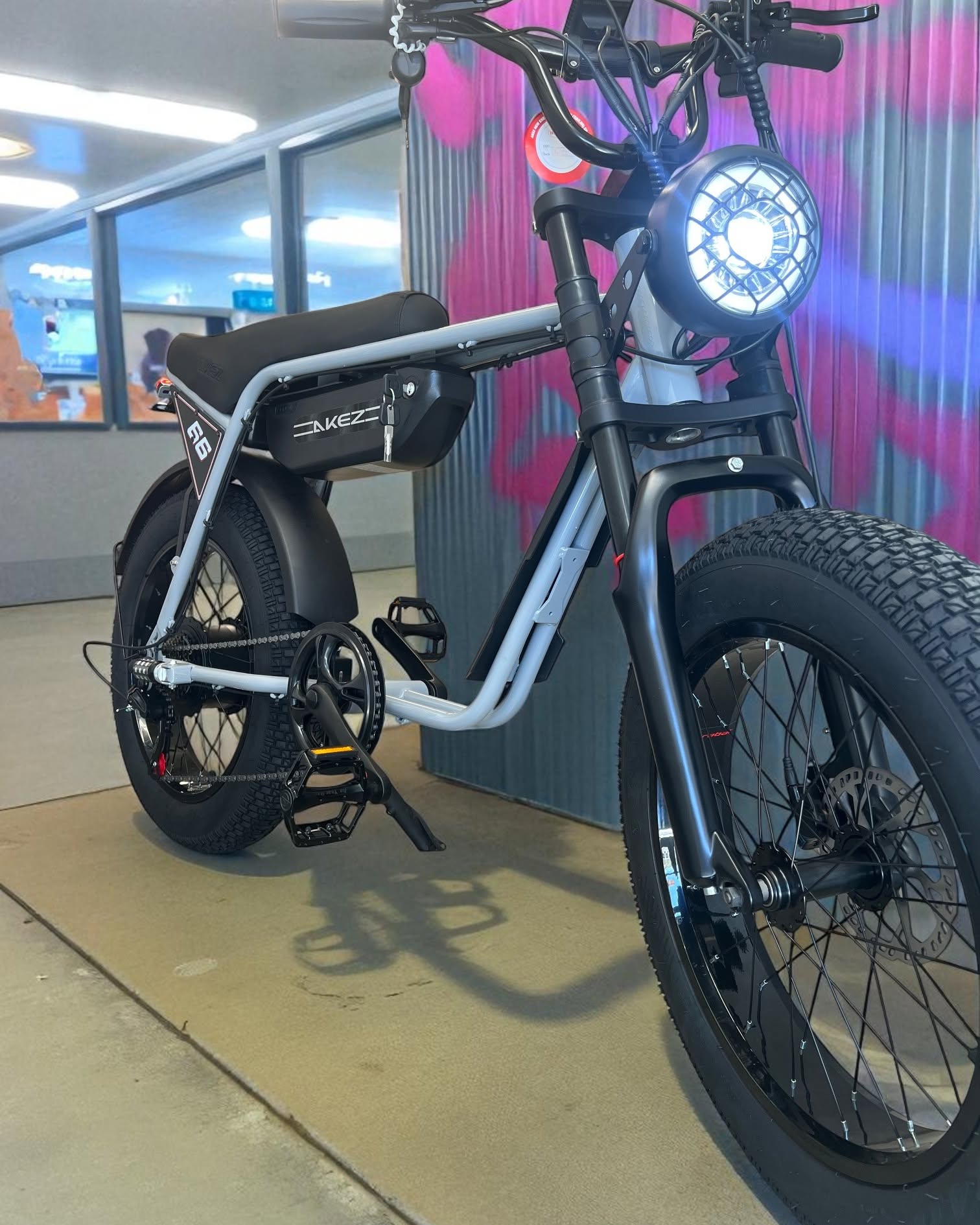 Cameron McKay Facebook ad: 2026 AKEZ CUSTOM Cruz750 E-bike Beach Cruiser 1200w peak…