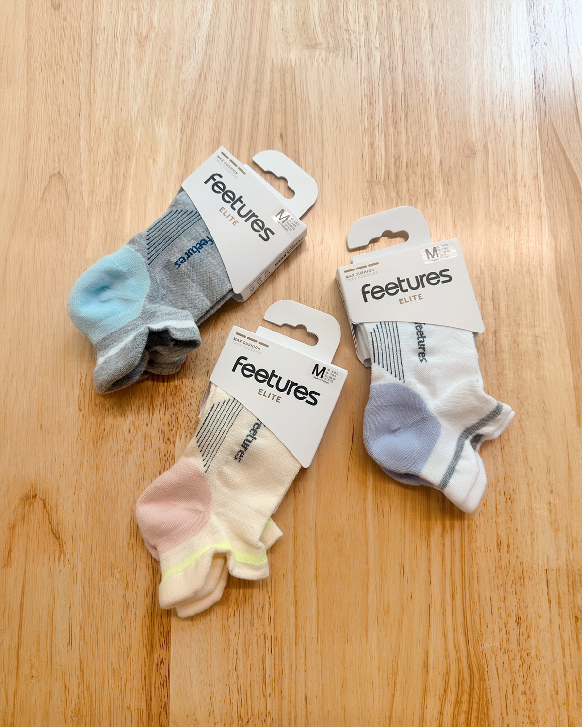 Feetures Canada Facebook ad