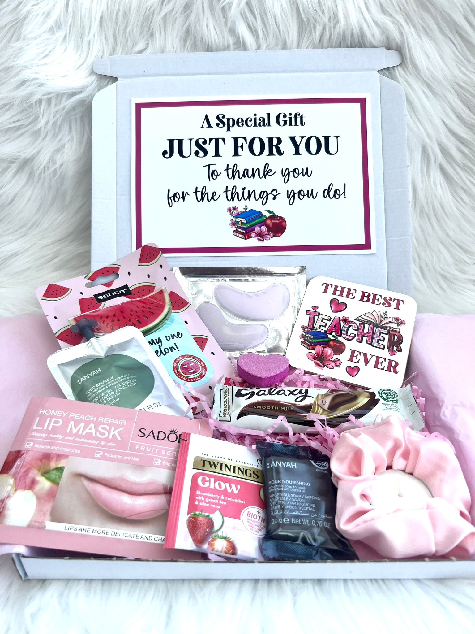 Precious Personalised Gifts Ltd Facebook ad: Order Now (Limited Stock)