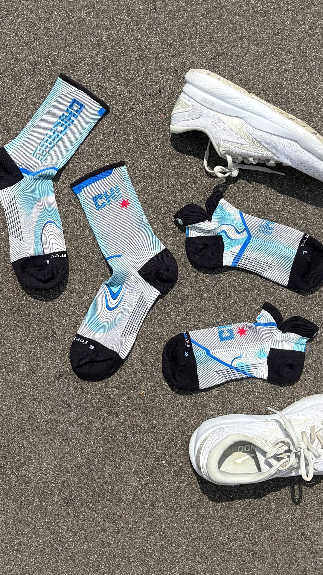 Feetures Facebook ad
