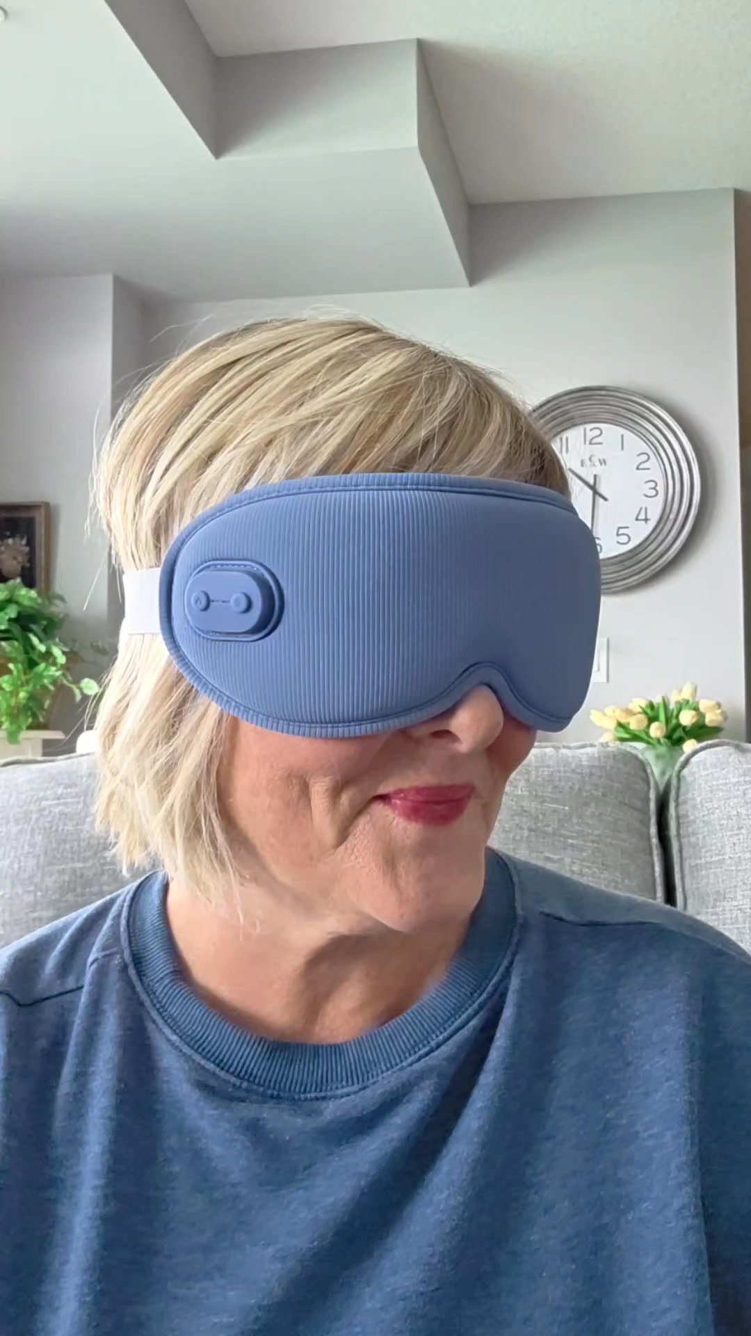 Yoli Facebook ad: Relieve Dry Eyes In Just 15 Minutes A Day