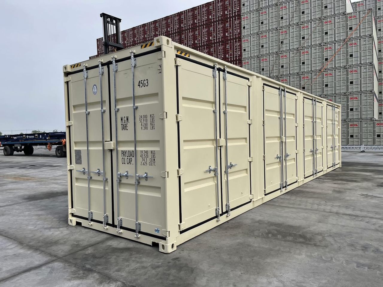 Regional Freight Transport Pty Ltd Facebook ad: # 10ft, 20ft & 40ft Shipping Containers