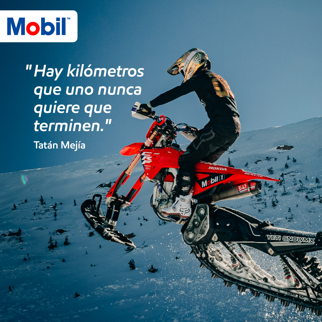 Mobil en Colombia Facebook ad: Hay kilómetros que se convierten en recuerdos.