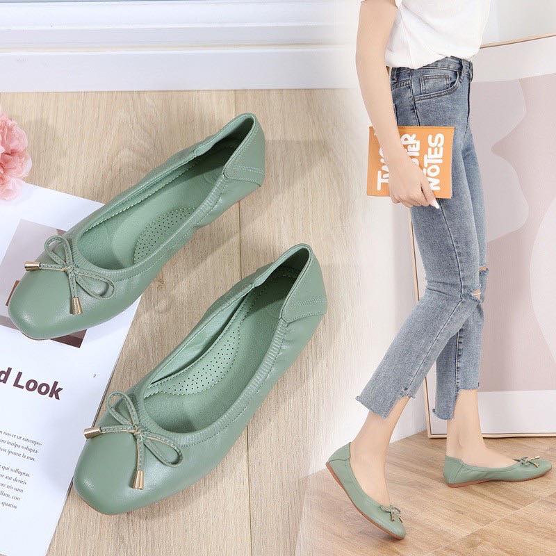 MoMo Shoes Facebook ad