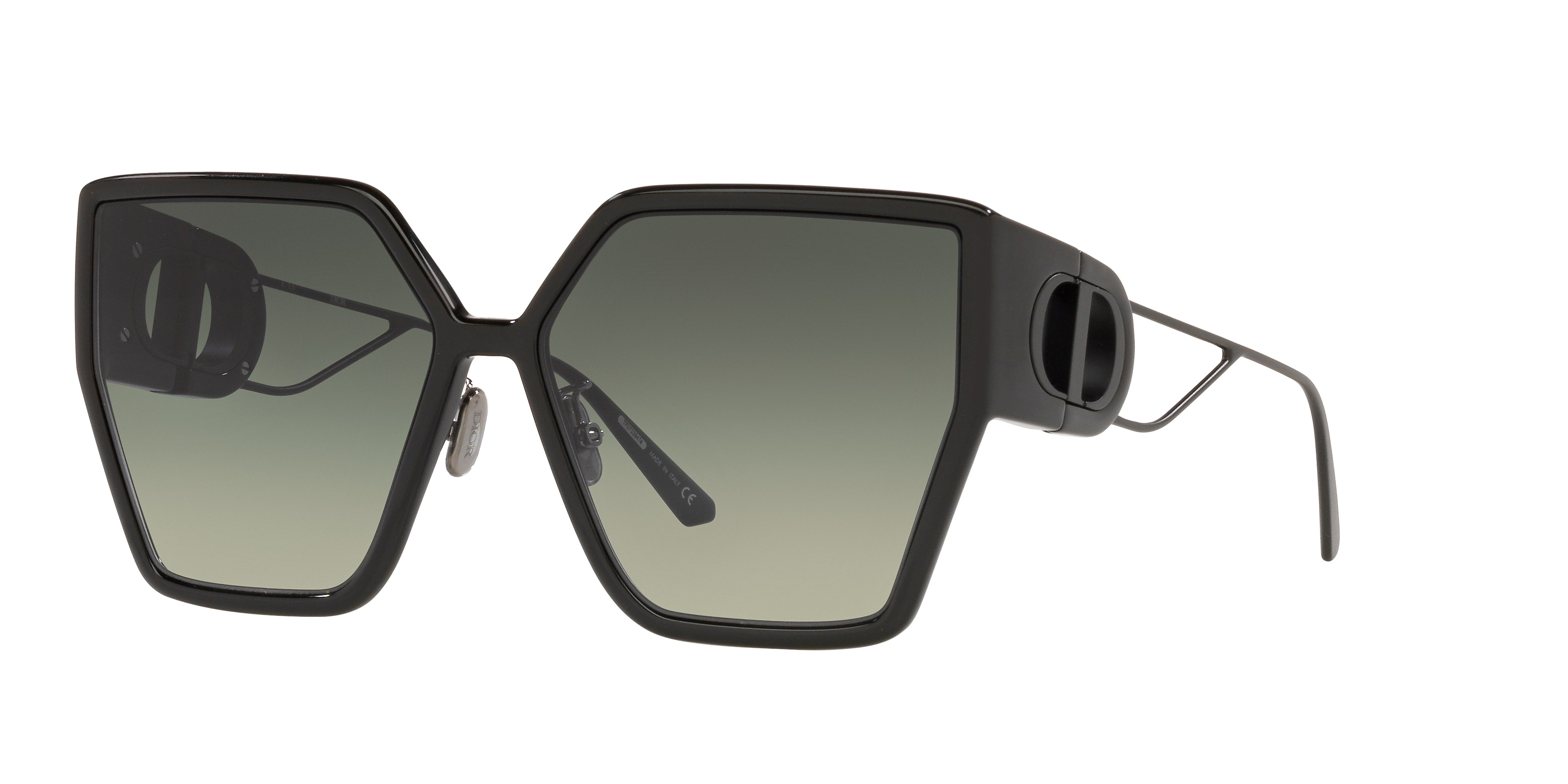 Sunglass Hut Facebook ad