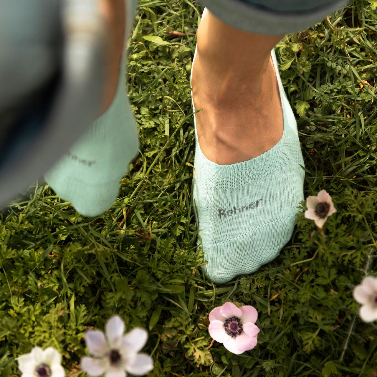 Rohner Socks Facebook ad: Premium Sneaker-Socken von Rohner